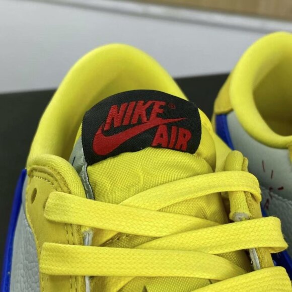 Travis Scott x Jordan 1 Low OG Canary Yellow main image 5